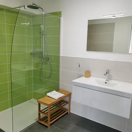 Independant Avec Spa, Jardin, Terrain De Petanque, Proche Vignoble Du Champagne A - Fr-1-611-45 * Коломбе-ле-дёз-Эглиз